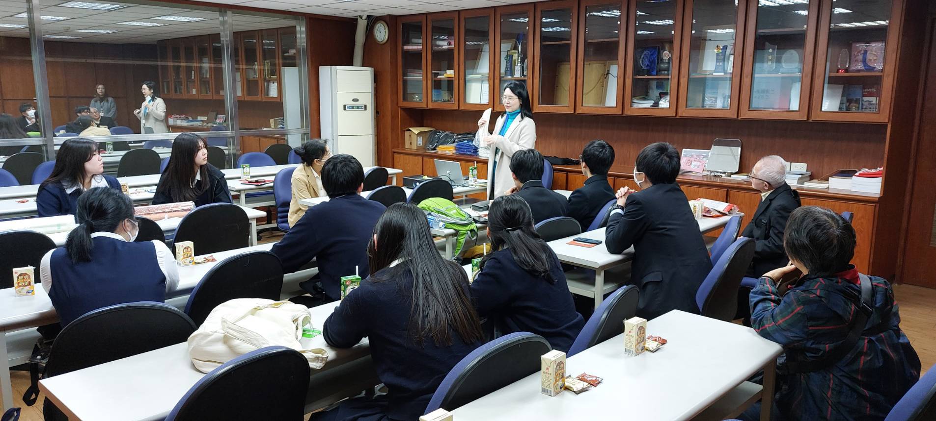日本千叶县立长生高校师生参访昂筠国际